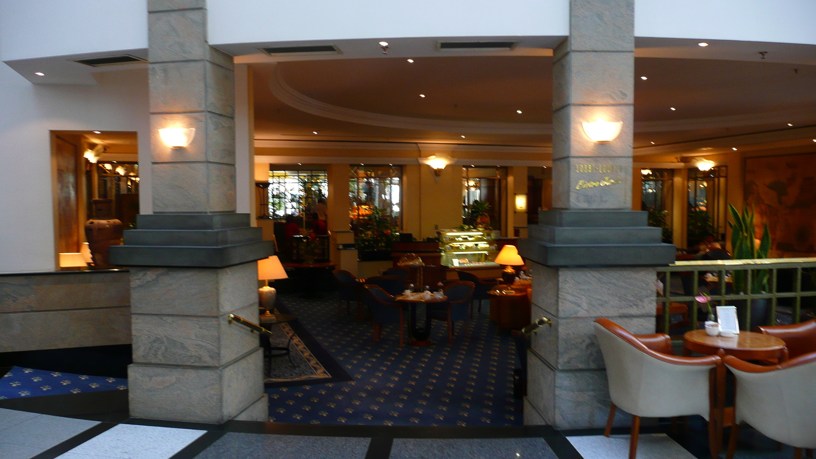 照片 匈牙利(Hungary) 布达佩斯(Budapest) 科尔维努斯凯宾斯基酒店(Kempinski Hotel Corvinus) 2007-06 7