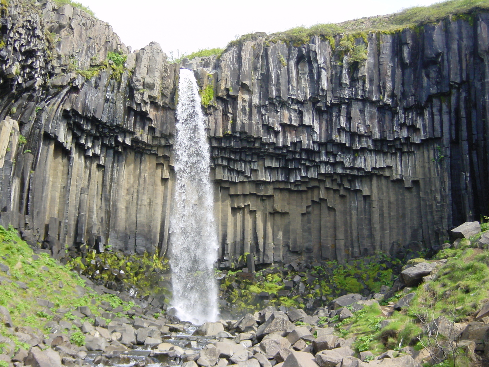 照片 冰岛(Iceland) 黑瀑布(Svartifoss) 2003-06 1