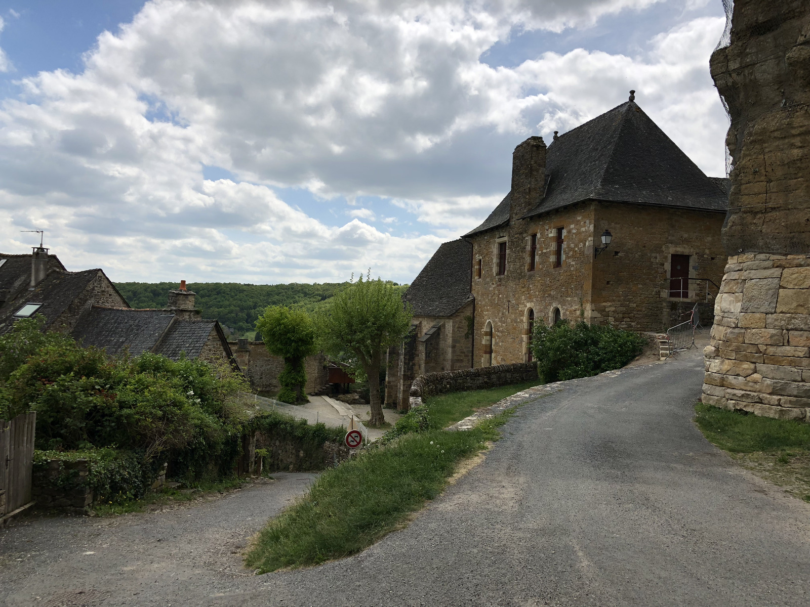 照片 法国(France) 蒂雷讷(Turenne) 2018-04 61