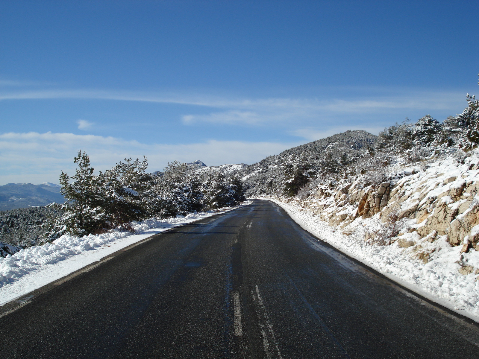 照片 法国(France) 库尔瑟古勒至格雷奥利耶雪场公路(Coursegoule to Greolieres les neiges road) 2007-01 70