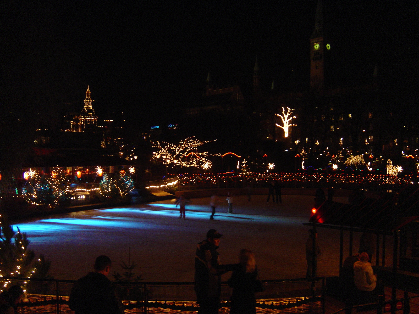 照片 丹麦(Denmark) 哥本哈根(Copenhagen) 蒂沃利公园(Tivoli Park) 2004-11 28