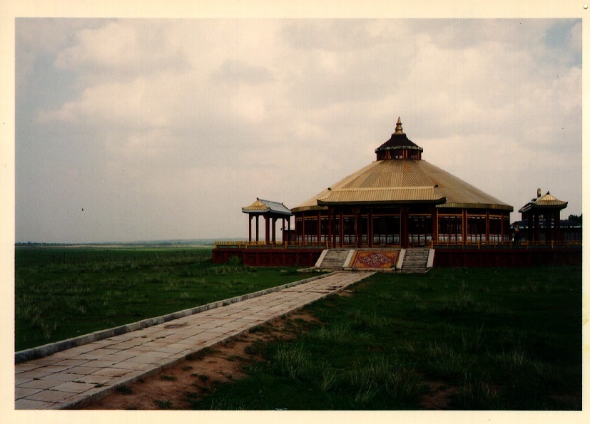 照片 中国(China) 鄂尔多斯(Ordos) 成吉思汗陵(Genghis Khan Mausoleum) 1994-07 3