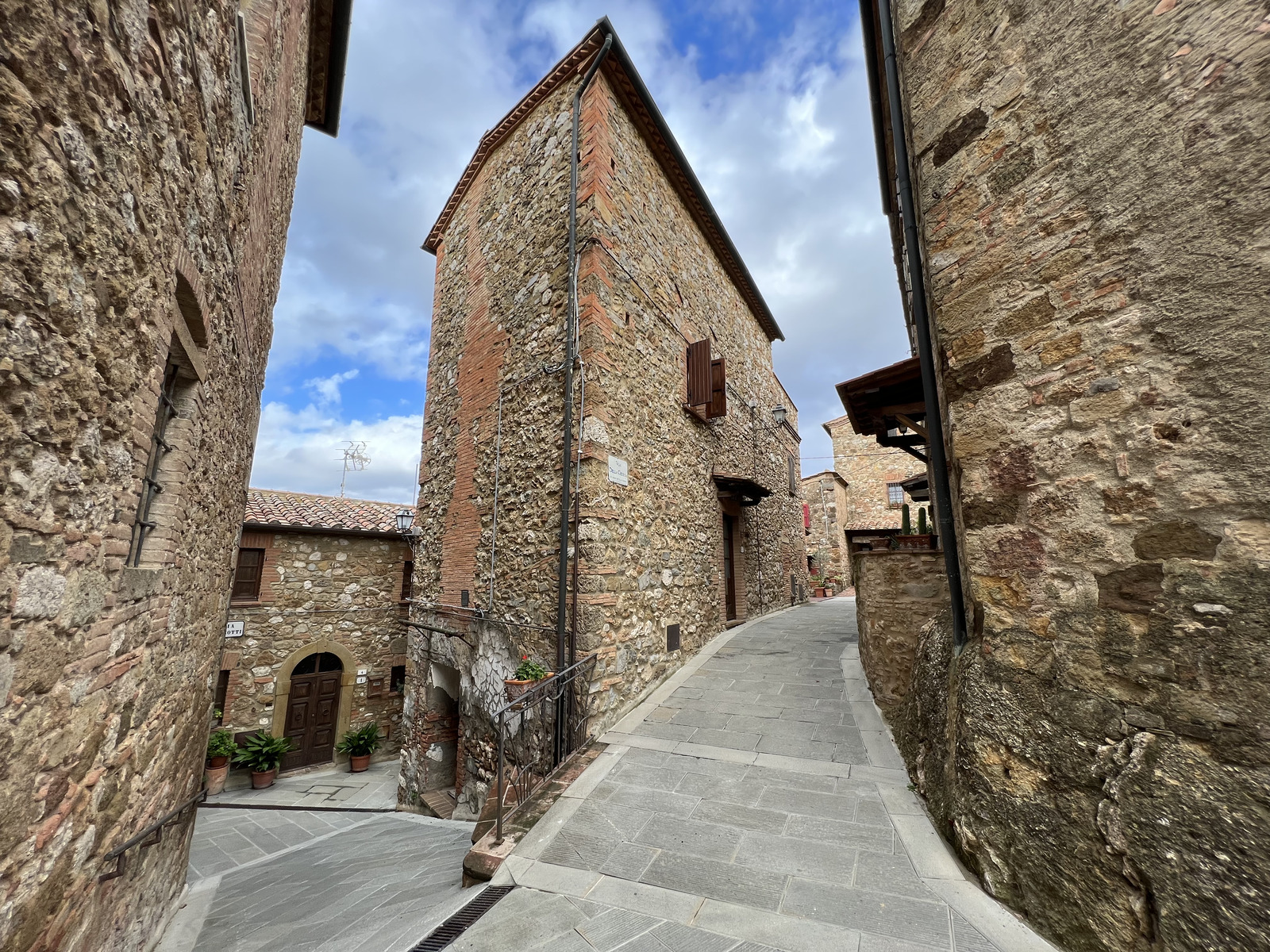 照片 意大利(Italy) 拉萨萨(La Sassa) 2021-09 23