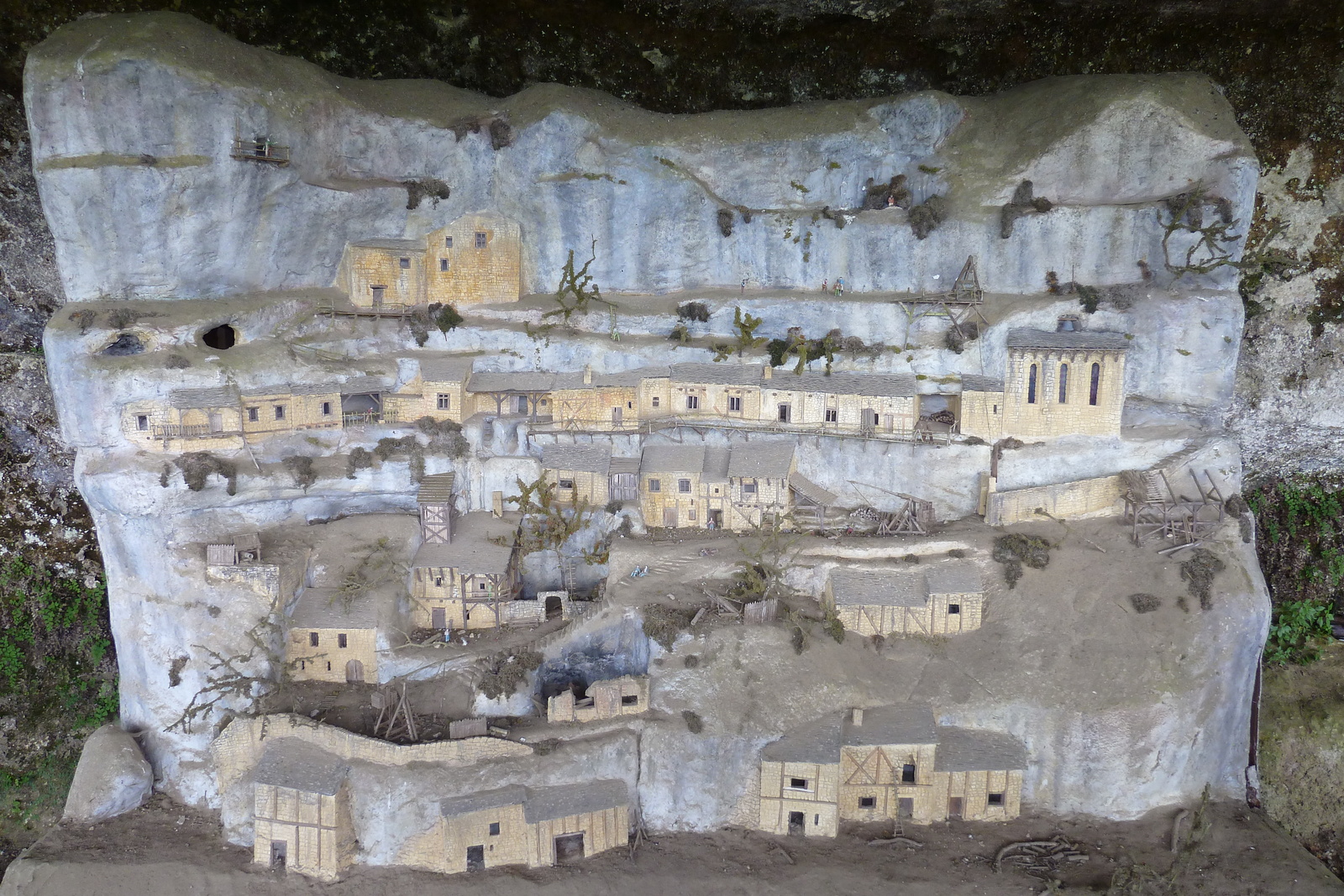 照片 法国(France) 圣克里斯托夫岩(La Roque St Christophe) 2010-08 18