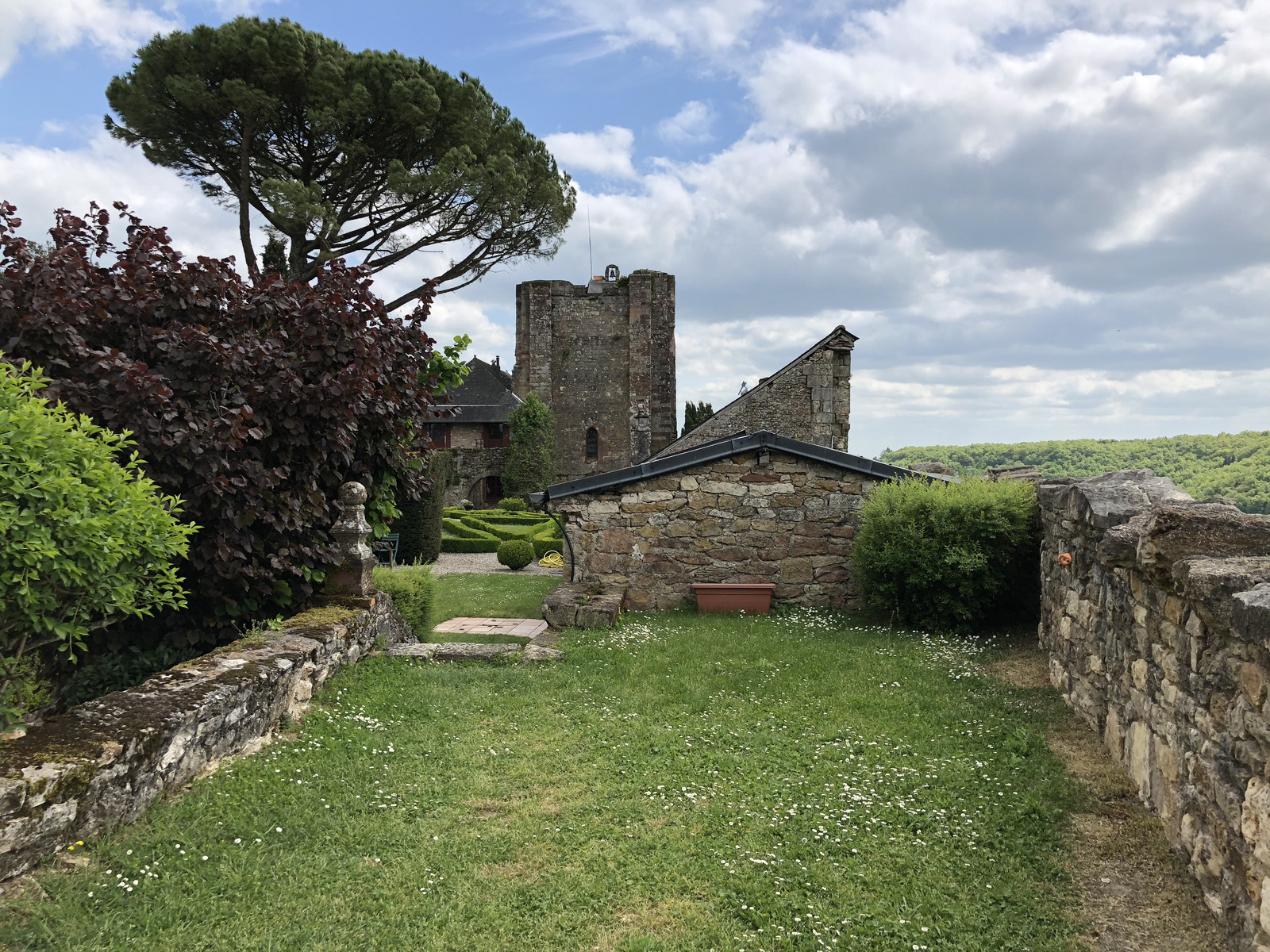 照片 法国(France) 蒂雷讷(Turenne) 2018-04 16