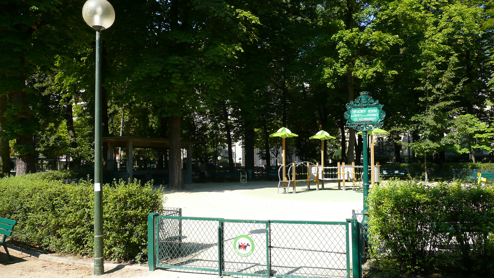 照片 法国(France) 巴黎(Paris) 拉内拉赫花园(Jardins du Ranelagh) 2007-08 25