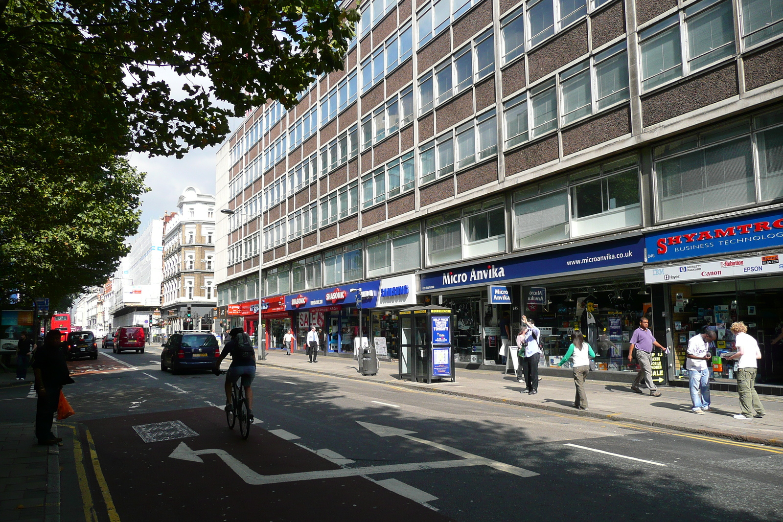 照片 英国(United Kingdom) 伦敦(London) 托特纳姆法院路(Tottenham Court Road) 2007-09 15