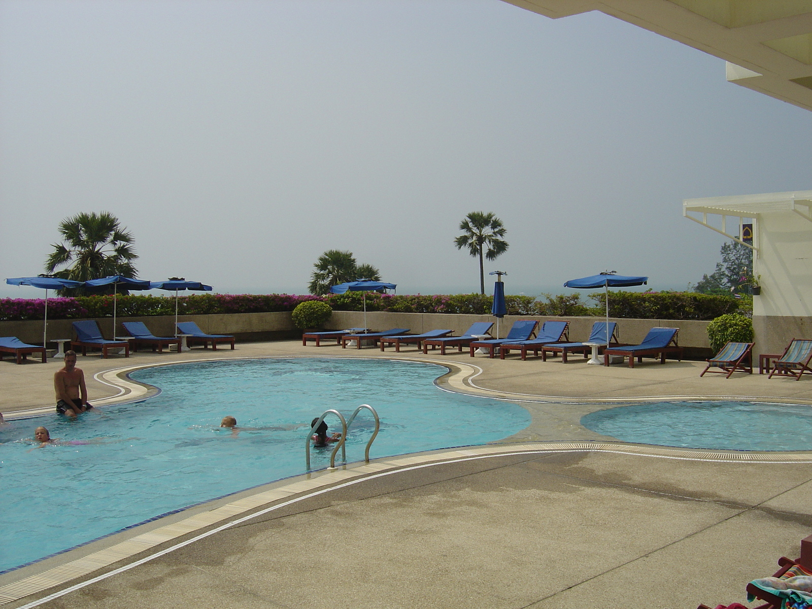 照片 泰国(Thailand) 宗甸海滩(Jomtien Beach) 宗甸宫殿大酒店(Grand Jomtien Palace Hotel) 2004-10 31
