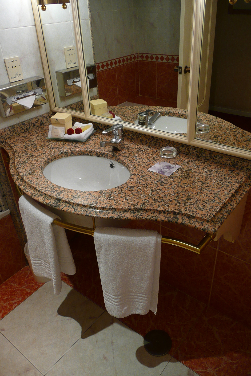 照片 西班牙(Spain) 马德里(Madrid) 西班牙广场索菲特酒店(Sofitel Plaza de Espana Hotel) 2007-09 8
