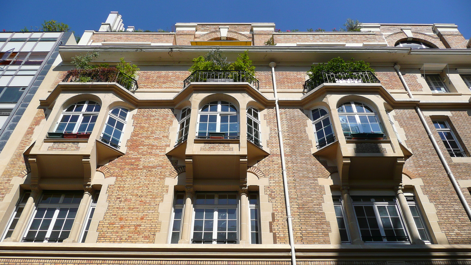 照片 法国(France) 巴黎(Paris) 第十六区(16th Arrondissement) 阿尔贝里克·马尼亚尔街(Rue Alberic Magnard) 2007-08 14