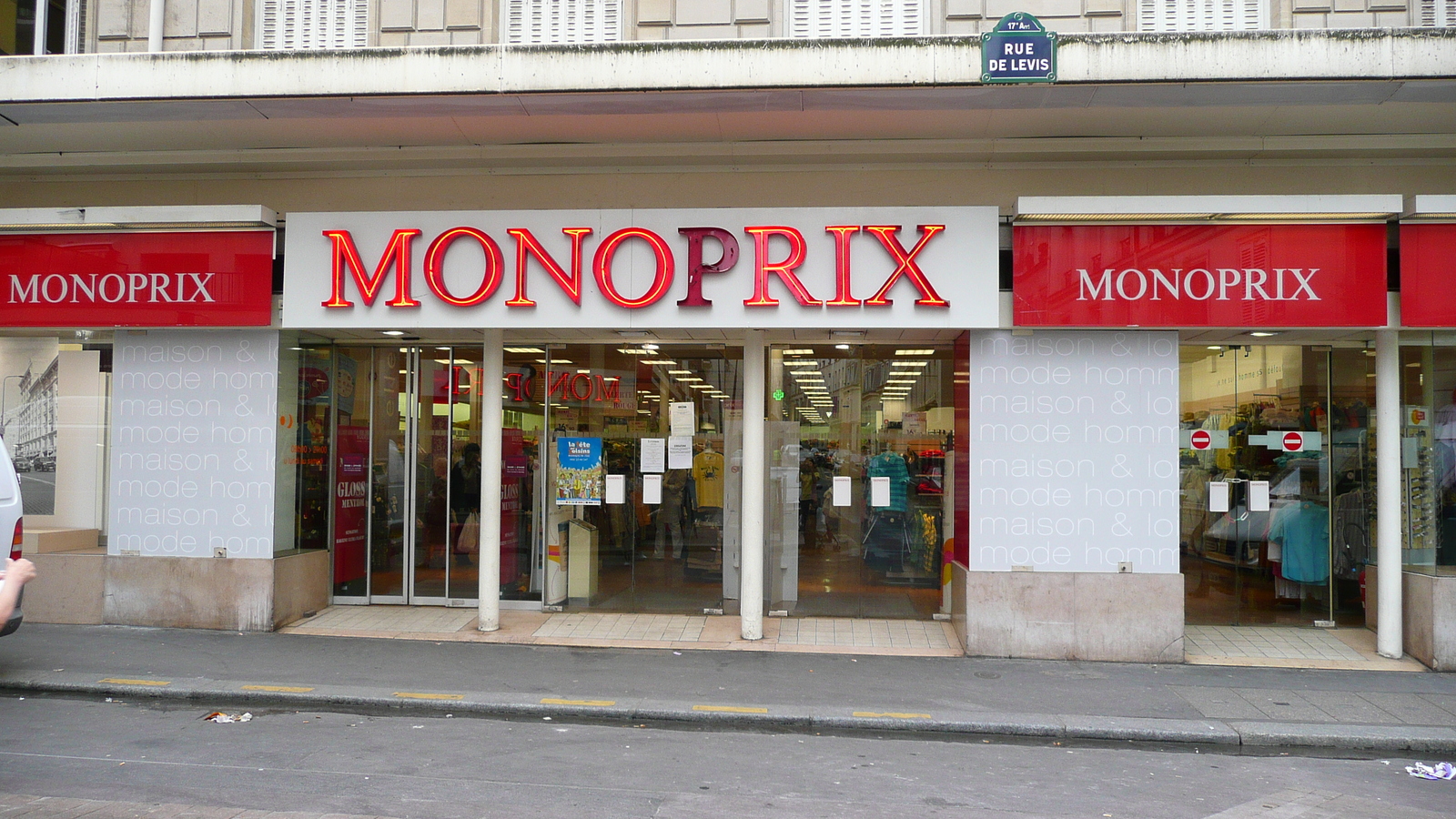 照片 法国(France) 巴黎(Paris) 第十七区(17th Arrondissement) 莱维街(Rue Levis) 2007-05 6