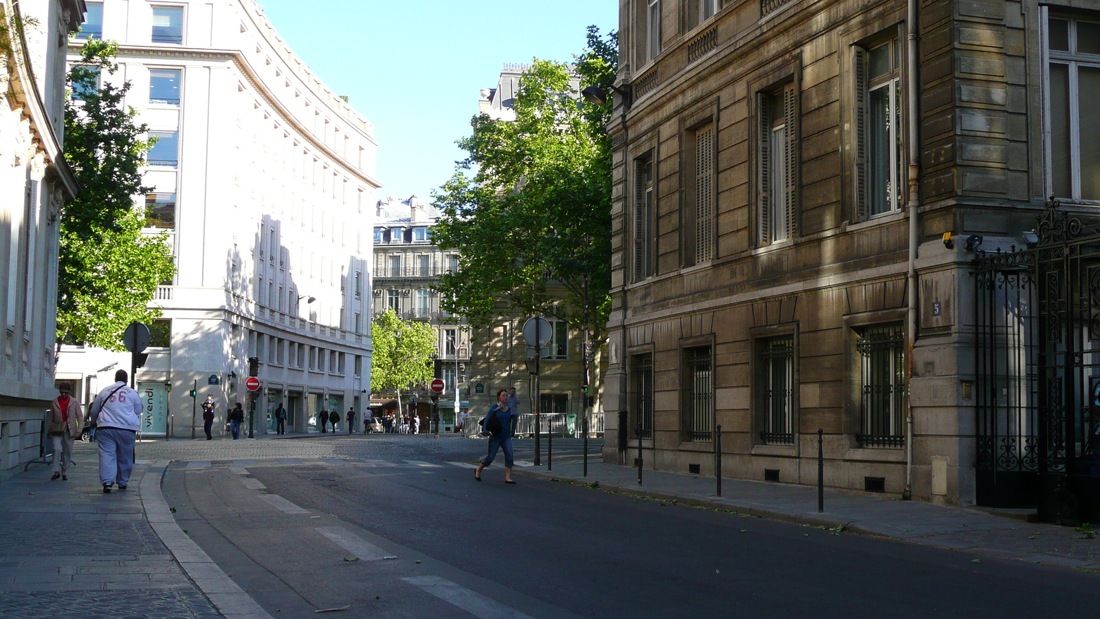 照片 法国(France) 巴黎(Paris) 星形广场和凯旋门(Etoile and Arc de Triomphe) 2007-05 158