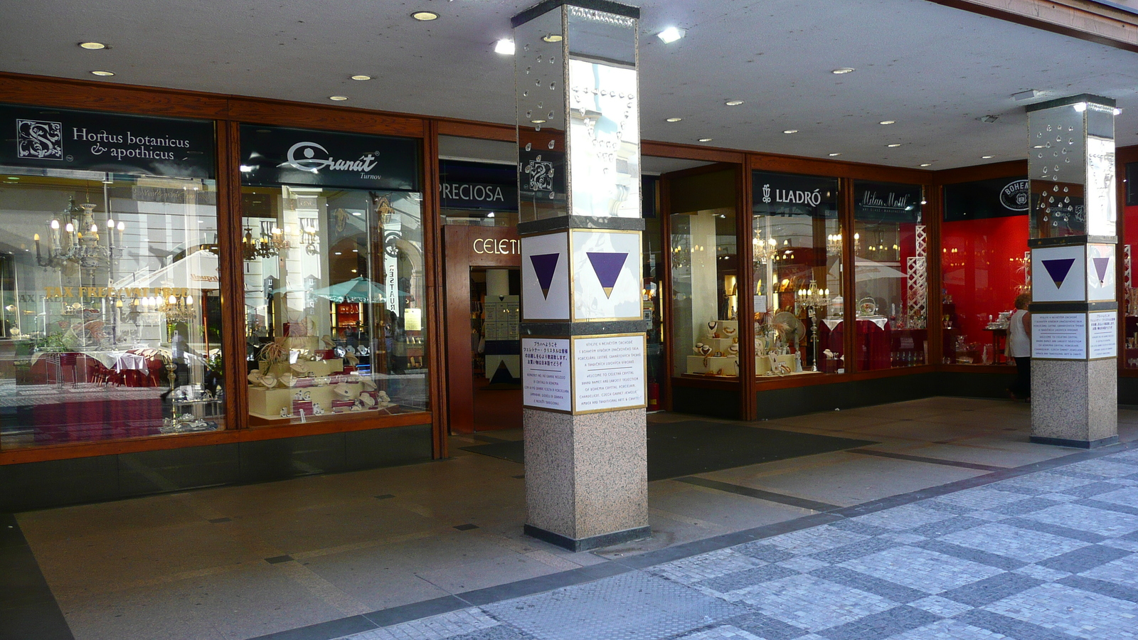 照片 捷克(Czech Republic) 布拉格(Prague) 采莱特纳街(Celetna) 2007-07 36