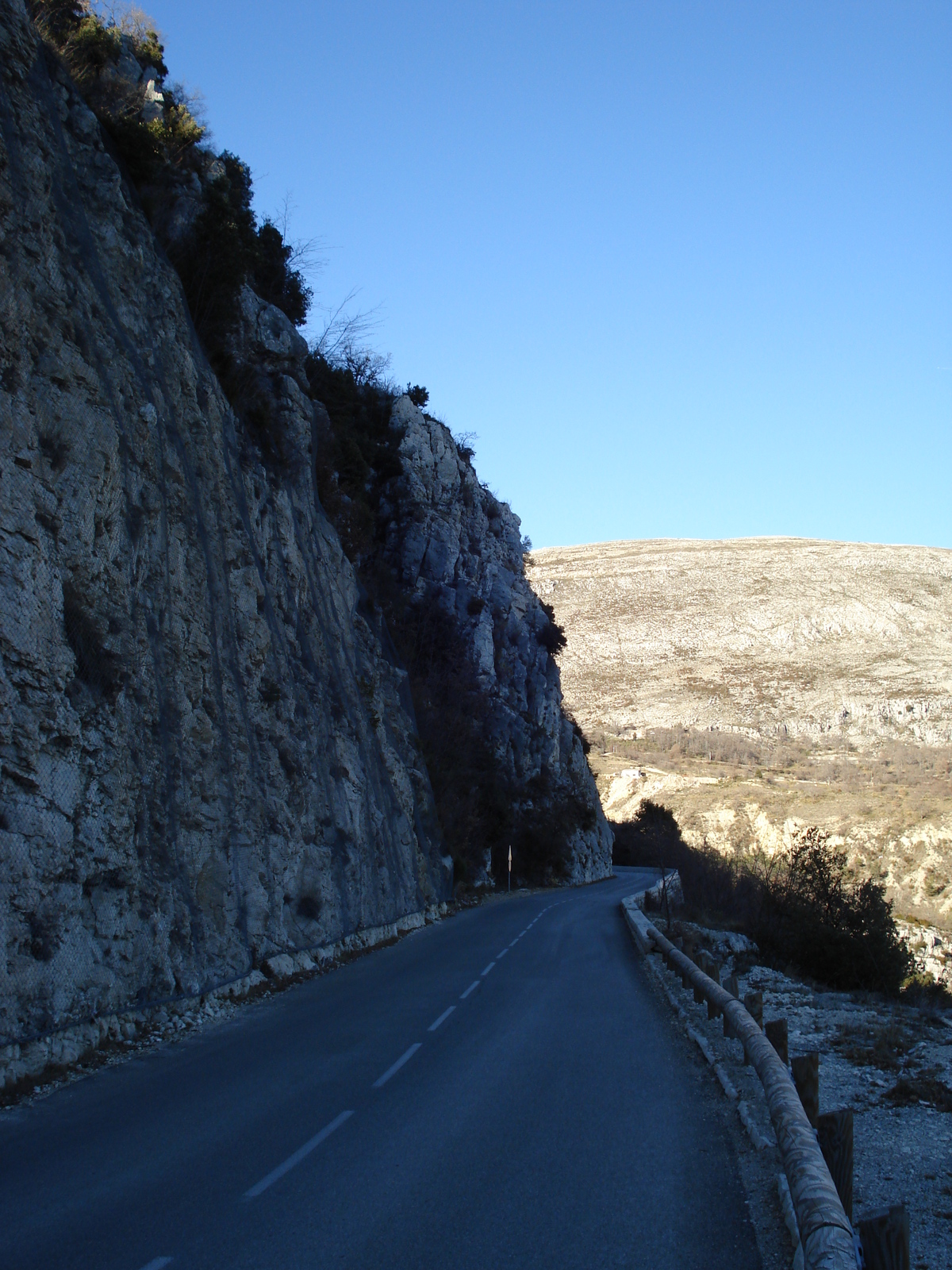 照片 法国(France) 蔚蓝海岸(French Riviera) 旺斯至库尔瑟古勒公路(Vence to Coursegoule road) 2007-01 13