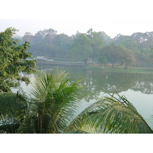 照片 缅甸(Myanmar) 仰光(Yangon) 甘达基宫殿酒店(Kandawgyi Palace Hotel) 2005-01 2