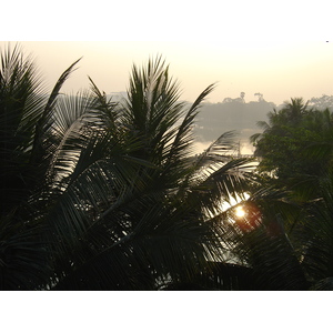 照片 缅甸(Myanmar) 仰光(Yangon) 甘达基宫殿酒店(Kandawgyi Palace Hotel) 2005-01 1