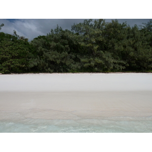 照片 新喀里多尼亚(New Caledonia) 利富岛(Lifou) 卢恩戈尼海滩(Luengoni Beach) 2010-05 26