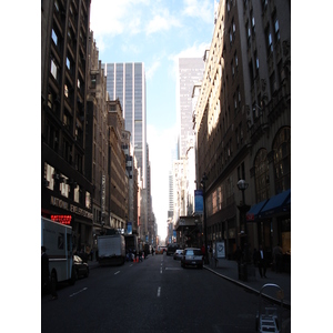照片 美国(United States) 纽约(New York) 沿第五大道而下(down the 5th Avenue) 2006-03 10