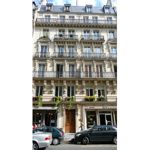 照片 法国(France) 巴黎(Paris) 第十七区(17th Arrondissement) 茹弗鲁瓦·达邦街(Rue Jouffroy d'Abbans) 2007-05 11