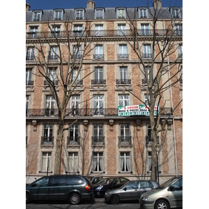 照片 法国(France) 巴黎(Paris) 第十七区(17th Arrondissement) 库尔塞勒大道(Boulevard de Courcelles) 2006-03 30