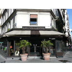 照片 法国(France) 巴黎(Paris) 第十七区(17th Arrondissement) 茹弗鲁瓦·达邦街(Rue Jouffroy d'Abbans) 2007-05 47