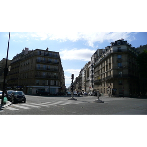 照片 法国(France) 巴黎(Paris) 第十七区(17th Arrondissement) 茹弗鲁瓦·达邦街(Rue Jouffroy d'Abbans) 2007-05 43