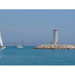照片 法国(France) 昂蒂布(Antibes) 沃邦港(Port Vauban) 2007-07 34