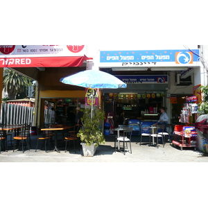 照片 以色列(Israel) 特拉维夫(Tel Aviv) 伊本·加比罗尔街(Ibn Gvirol Street) 2007-06 38
