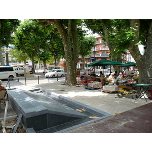 照片 法国(France) 旺斯(Vence) 大花园广场(Place du Grand Jardin) 2007-07 13
