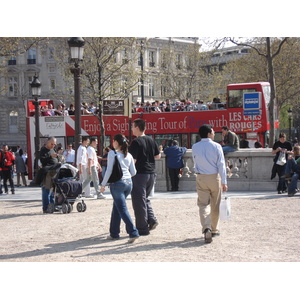 照片 法国(France) 巴黎(Paris) 香榭丽舍大街(Champs Elysees) 2006-04 25