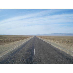 照片 哈萨克斯坦(Kazakhstan) 阿拉木图至恰伦峡谷公路(Almaty to Charyn Canyon road) 2007-03 195