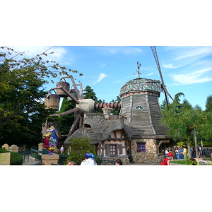 照片 法国(France) 巴黎迪士尼乐园(Disneyland Paris) 爱丽丝迷宫(Alice Labyrinth) 2007-07 22
