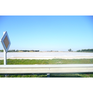 照片 法国(France) 普罗旺斯(Provence) 莱博至塔拉斯孔公路(Baux de Provence to Tarascon road) 2008-04 0
