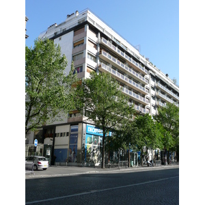 照片 法国(France) 巴黎(Paris) 第十七区(17th Arrondissement) 瓦格拉姆大街(Avenue de Wagram) 2007-05 65