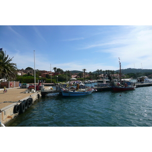 照片 法国(France) 波克罗勒岛(Porquerolles Island) 波克罗勒港(Porquerolles harbour) 2008-05 0