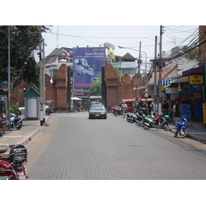 照片 泰国(Thailand) 清迈(Chiang Mai) 护城河内(Inside Canal) 拉查丹嫩路（步行街）(Rad Cha Dom Nurn (Walking Street)) 2006-04 17
