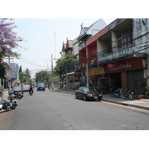 照片 泰国(Thailand) 清迈(Chiang Mai) 护城河内(Inside Canal) 拉查丹嫩路（步行街）(Rad Cha Dom Nurn (Walking Street)) 2006-04 15