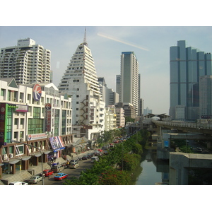 照片 泰国(Thailand) 曼谷(Bangkok) 轻轨(Sky Train) 2004-12 27