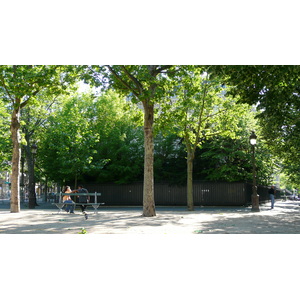 照片 法国(France) 巴黎(Paris) 星形广场和凯旋门(Etoile and Arc de Triomphe) 2007-05 167