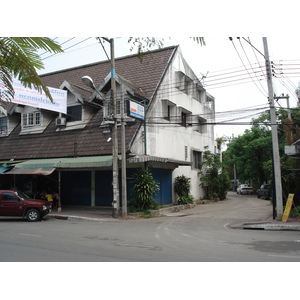 照片 泰国(Thailand) 清迈(Chiang Mai) 护城河内(Inside Canal) 阿拉路（护城河）(Arrak Road(Canal)) 2006-04 8