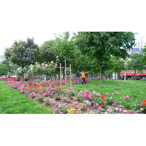 照片 法国(France) 巴黎(Paris) 第十七区(17th Arrondissement) 佩雷尔广场(Place Pereire) 2007-05 5