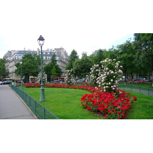 照片 法国(France) 巴黎(Paris) 第十七区(17th Arrondissement) 佩雷尔广场(Place Pereire) 2007-05 17