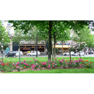 照片 法国(France) 巴黎(Paris) 第十七区(17th Arrondissement) 佩雷尔广场(Place Pereire) 2007-05 40