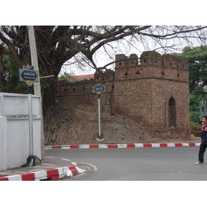 照片 泰国(Thailand) 清迈(Chiang Mai) 护城河内(Inside Canal) 阿拉路（护城河）(Arrak Road(Canal)) 2006-04 22