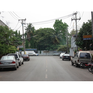 照片 泰国(Thailand) 清迈(Chiang Mai) 护城河内(Inside Canal) 帕辛寺(Wat Phra Sing temple) 2006-04 6