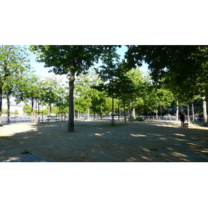 照片 法国(France) 巴黎(Paris) 星形广场和凯旋门(Etoile and Arc de Triomphe) 2007-05 78