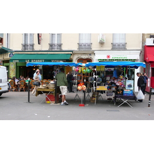 照片 法国(France) 巴黎(Paris) 第十七区(17th Arrondissement) 莱维街(Rue Levis) 2007-05 28