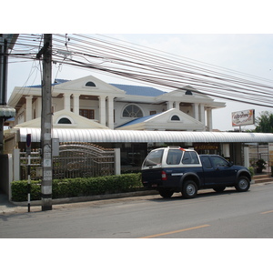 照片 泰国(Thailand) 清迈(Chiang Mai) 护城河内(Inside Canal) 三兰路(Sam Lan Road) 2006-04 27