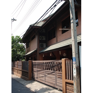 照片 泰国(Thailand) 清迈(Chiang Mai) 护城河内(Inside Canal) 2006-04 54