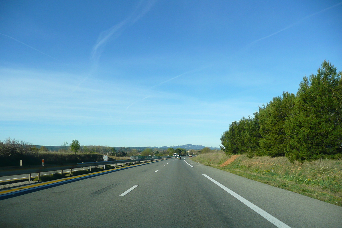 照片 法国(France) 蔚蓝海岸(French Riviera) 勒吕克至艾克斯公路(Le Luc to Aix Road) 2008-04 10